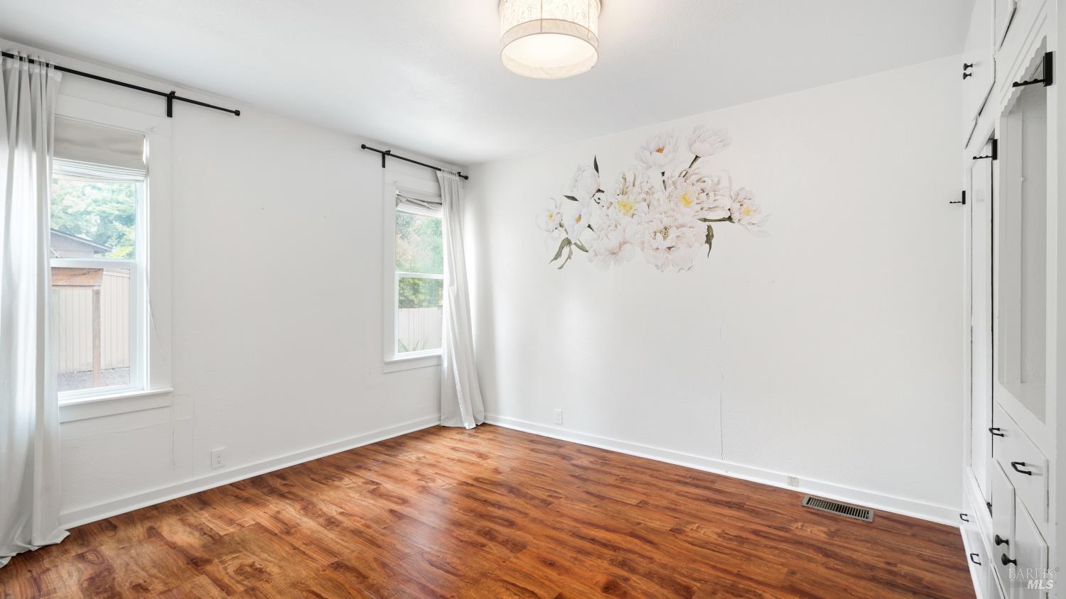 7778 Healdsburg Avenue Sebastopol CA 95472