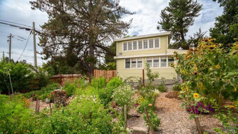 7776-7778 Healdsburg Avenue Sebastopol CA 95472