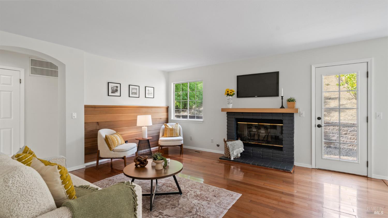 1252 B Street Petaluma CA 94952