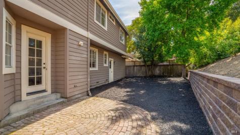 1252 B Street Petaluma CA 94952