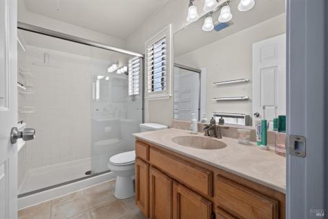 1321 Jennings Park Way Santa Rosa CA 95401