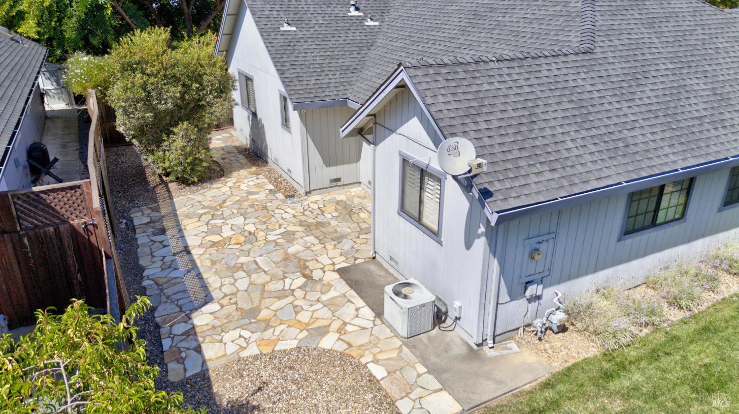 1321 Jennings Park Way Santa Rosa CA 95401