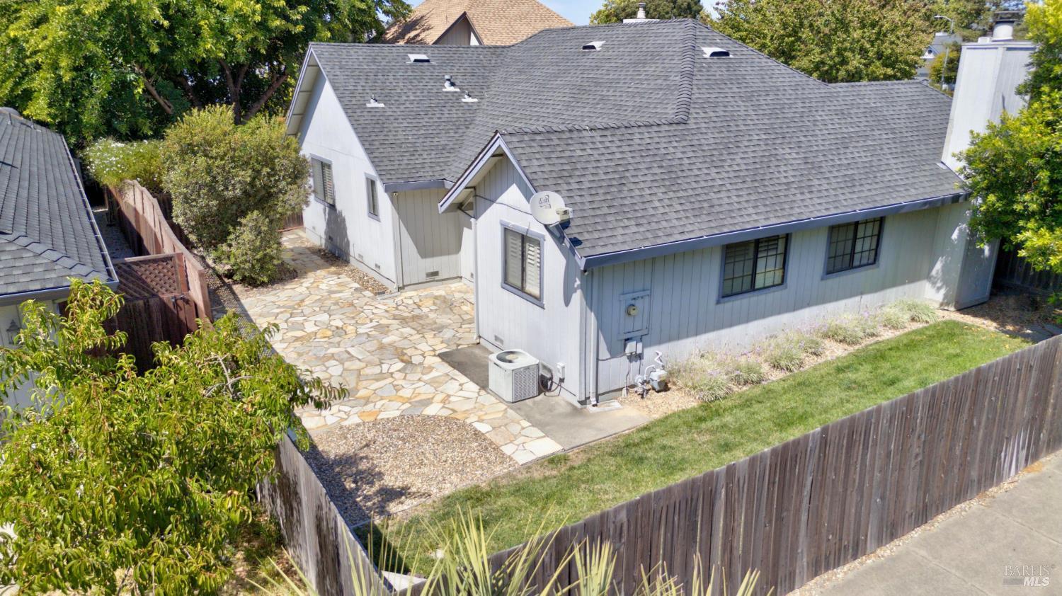 1321 Jennings Park Way Santa Rosa CA 95401