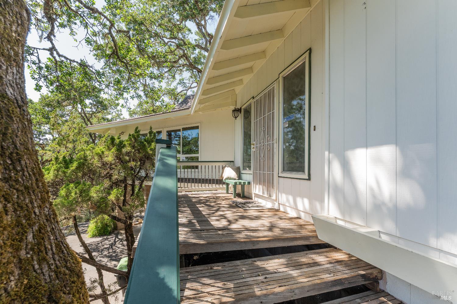 925 Knob Hill Road Ukiah CA 95482