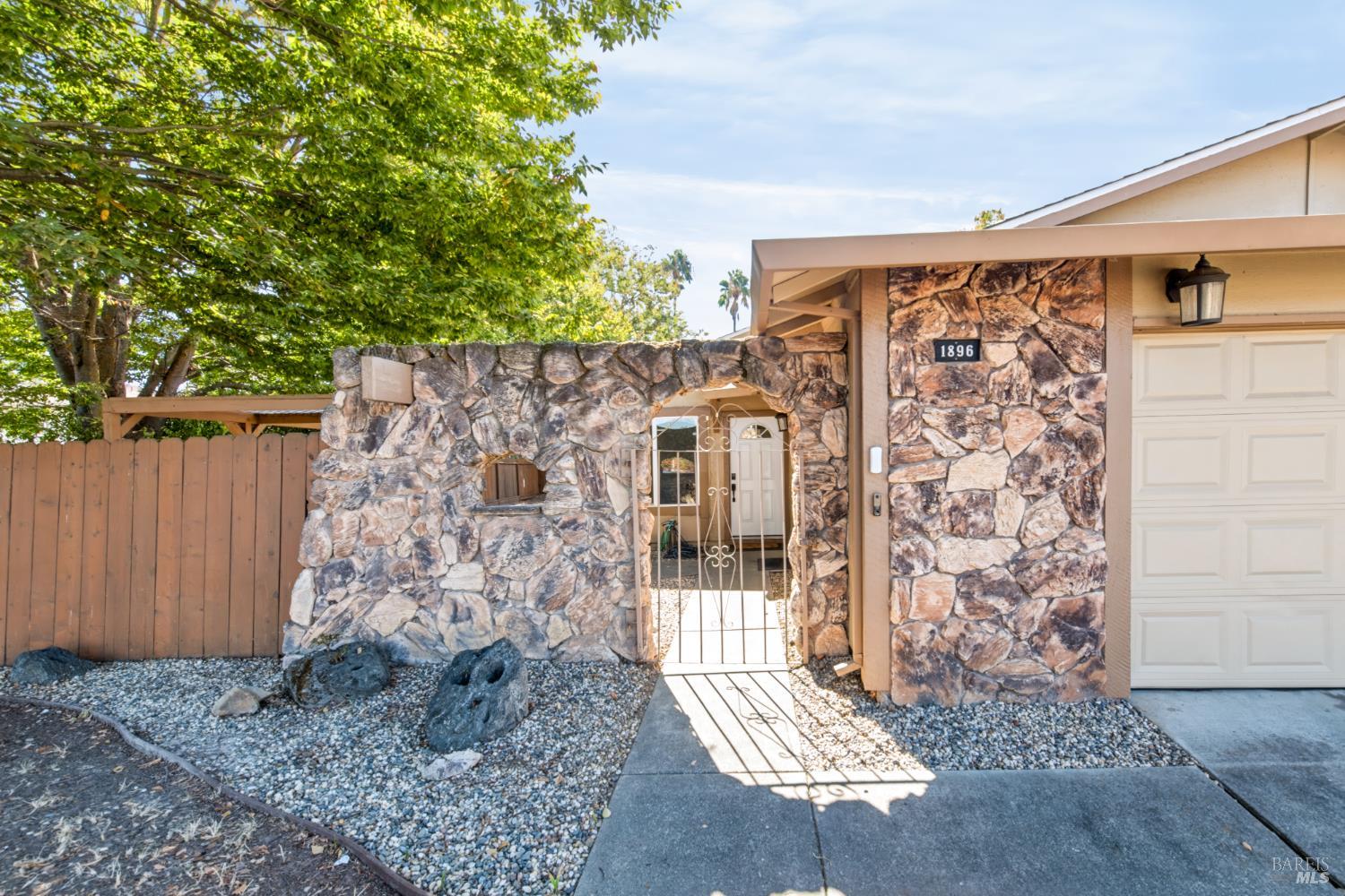 1896 Brookwood Drive Vacaville CA 95687