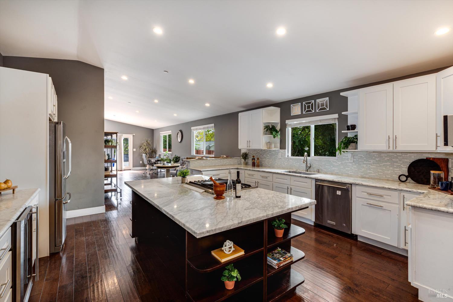 15 Julian Avenue Napa CA 94559