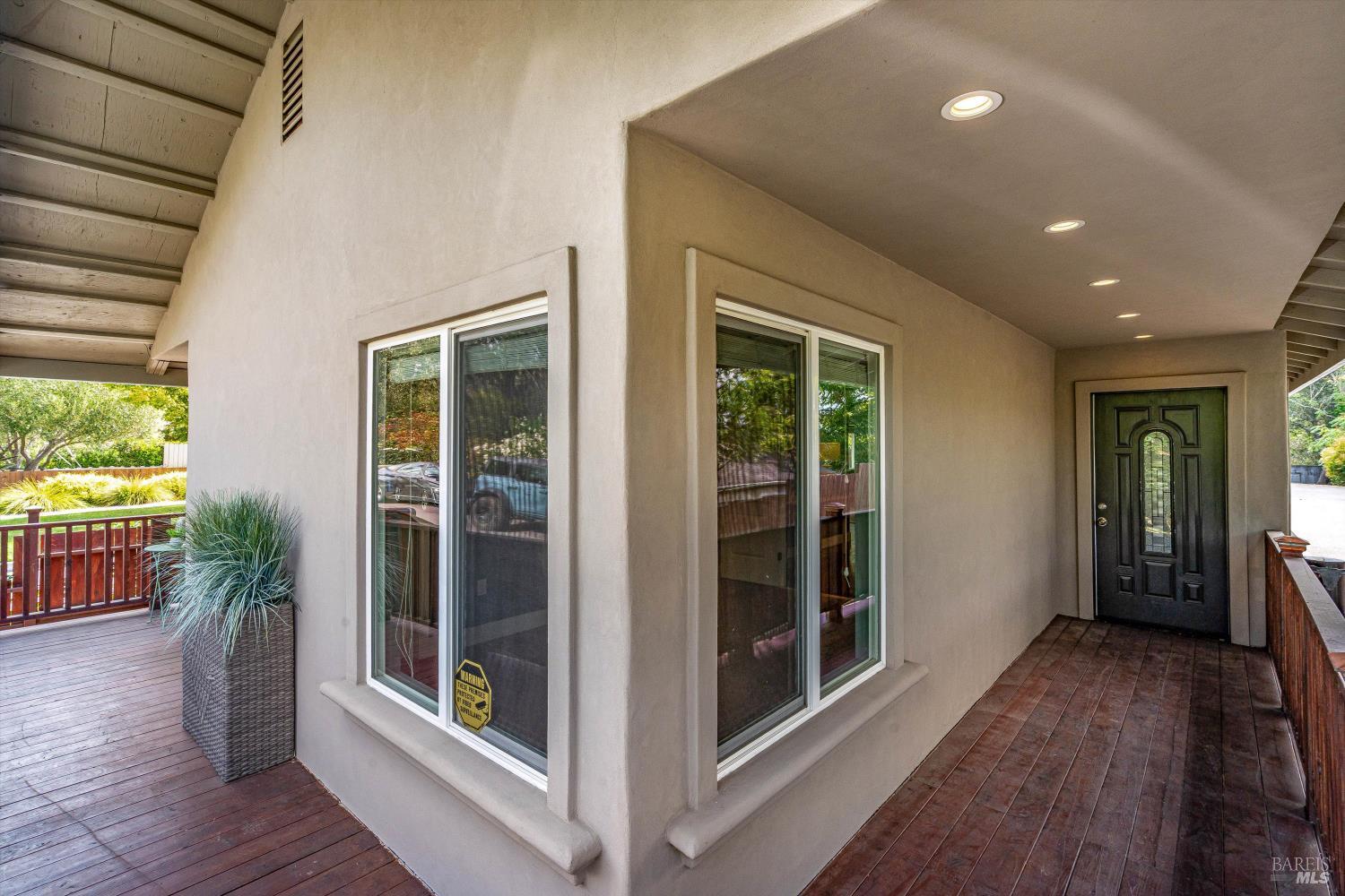 15 Julian Avenue Napa CA 94559