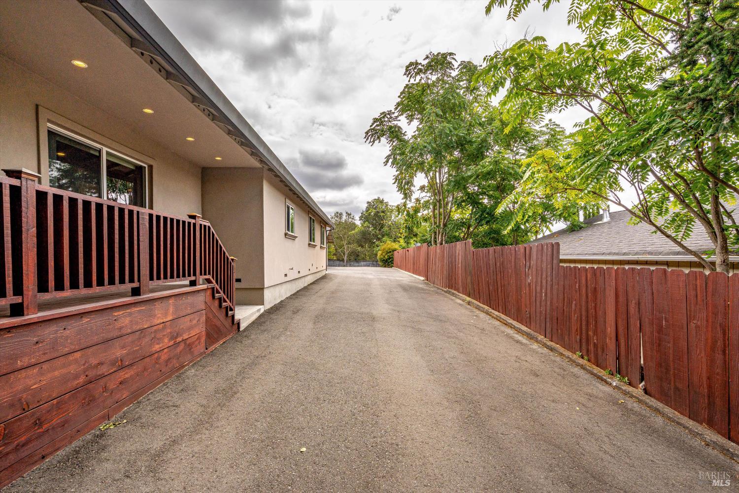 15 Julian Avenue Napa CA 94559