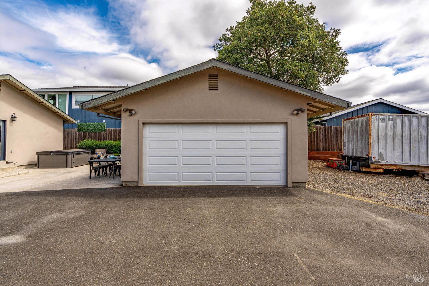 15 Julian Avenue Napa CA 94559