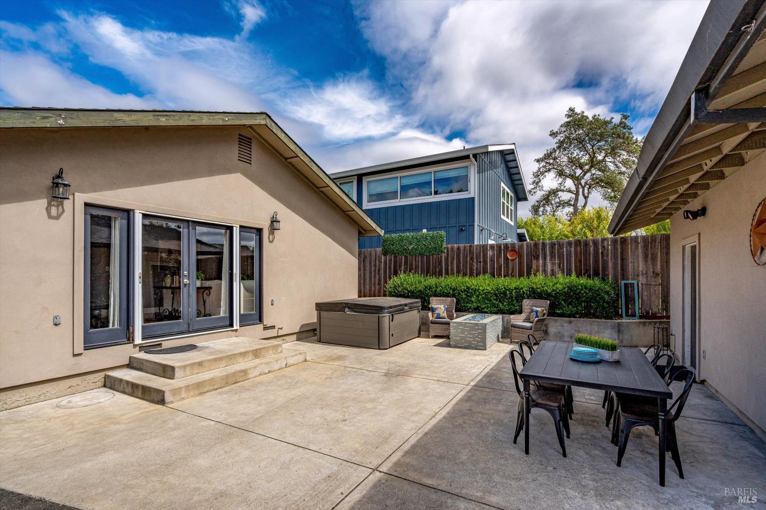 15 Julian Avenue Napa CA 94559