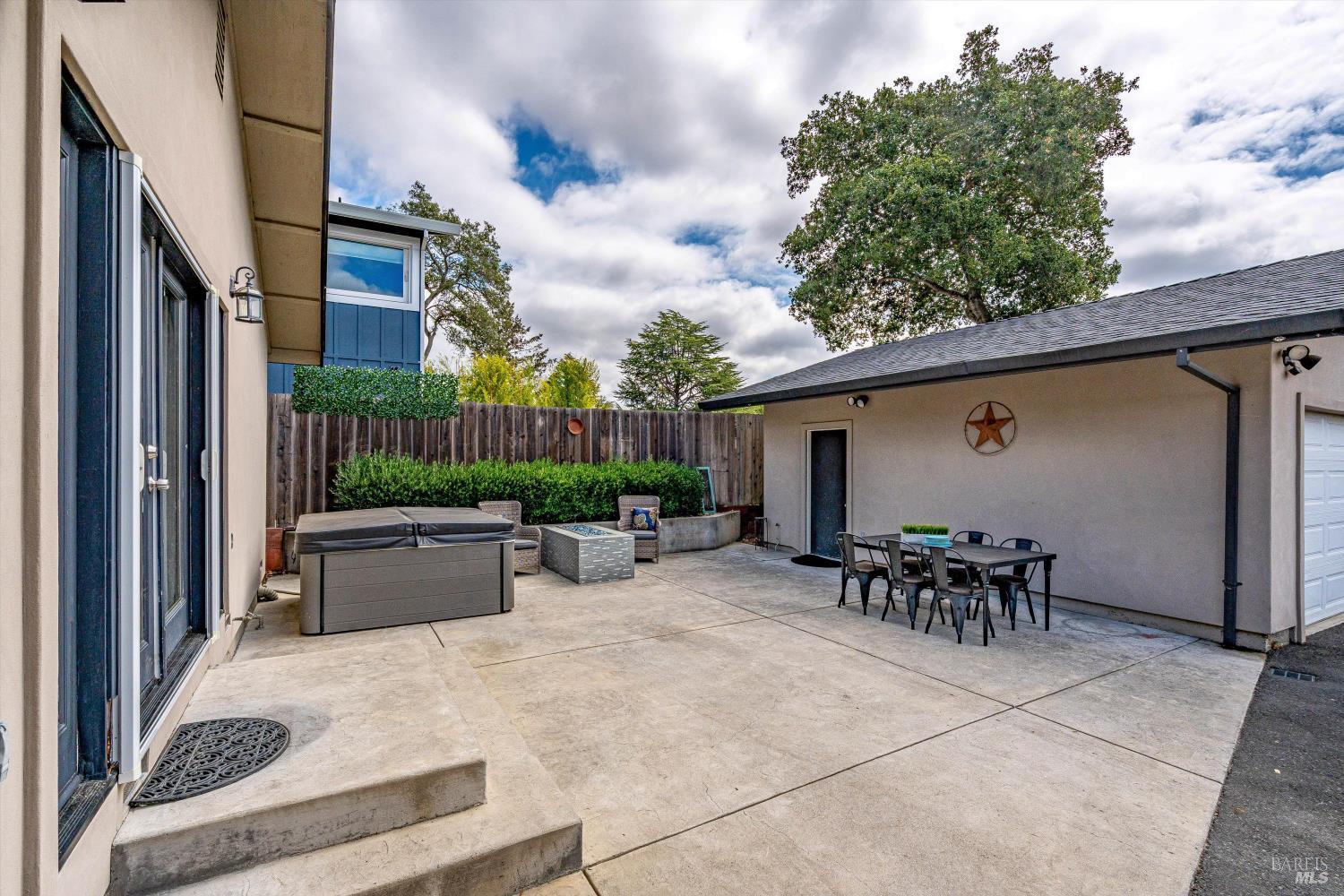 15 Julian Avenue Napa CA 94559