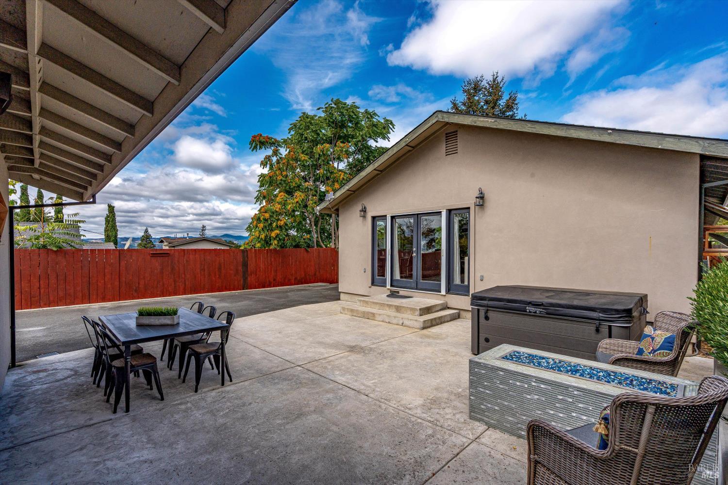 15 Julian Avenue Napa CA 94559