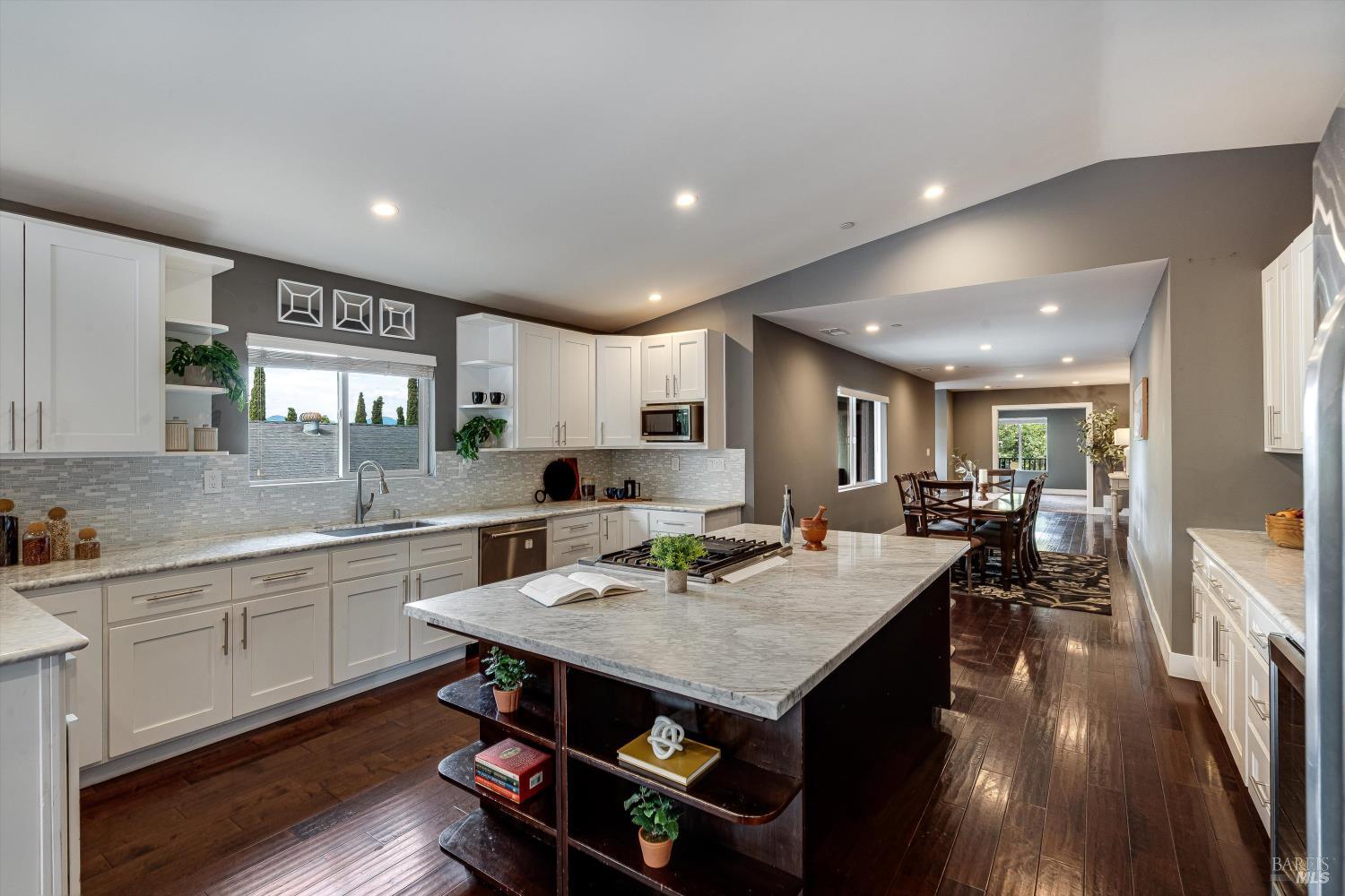 15 Julian Avenue Napa CA 94559