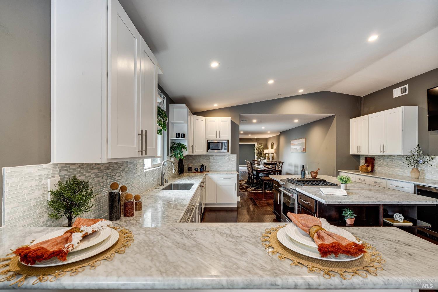 15 Julian Avenue Napa CA 94559