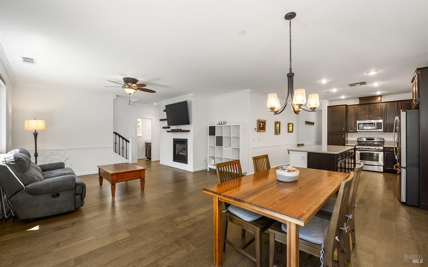 1706 Gateside Drive Petaluma CA 94954
