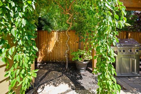 1706 Gateside Drive Petaluma CA 94954