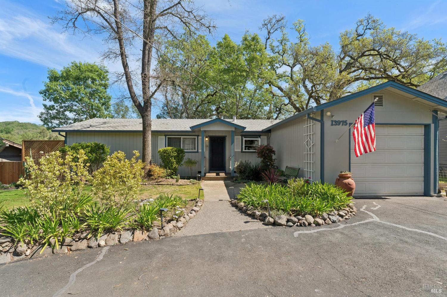 13975 Arnold Drive Glen Ellen CA 95442