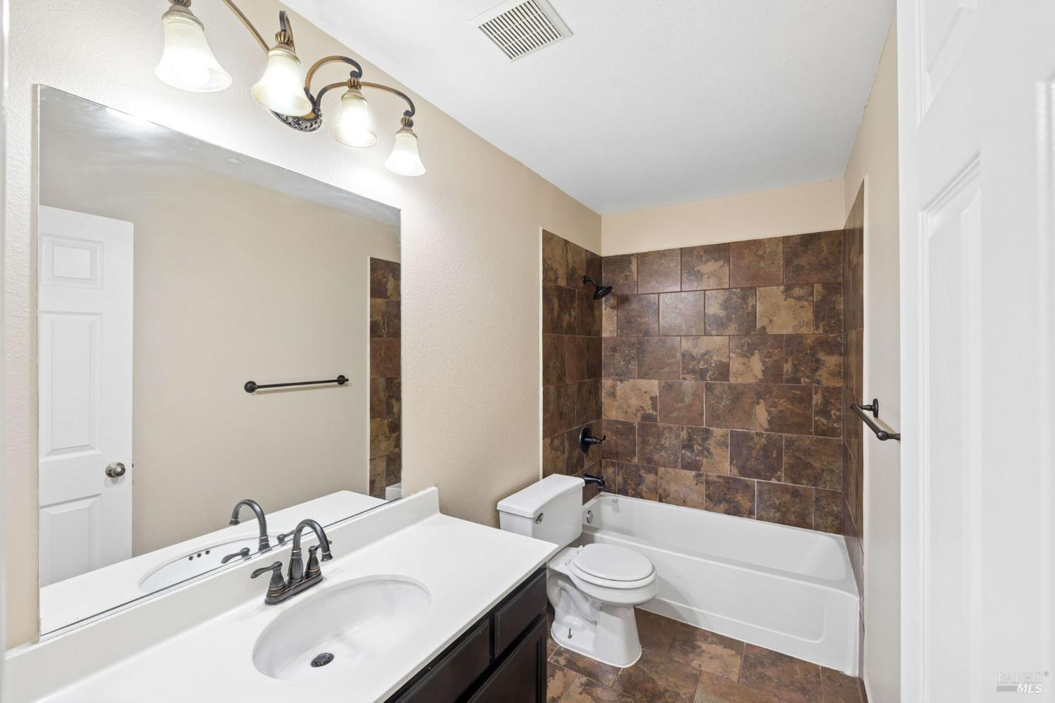 247 Clearpointe Drive Vallejo CA 94591