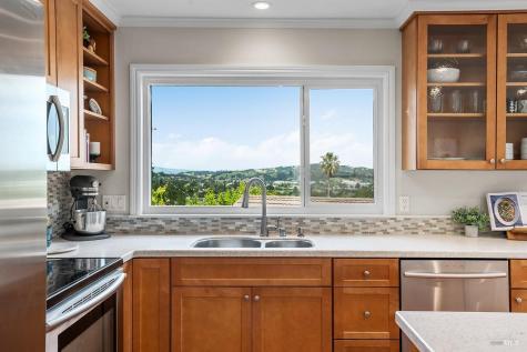80 Drakewood Lane Novato CA 94947