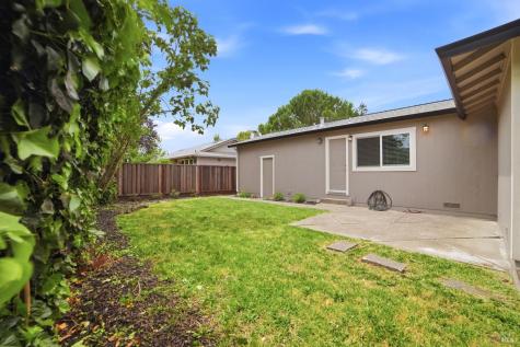 7245 Circle Drive Rohnert Park CA 94928