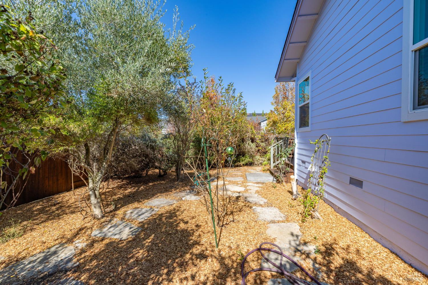 2451 Rudesill Lane Santa Rosa CA 95404