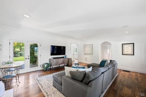 4395 Pine Flat Road Healdsburg CA 95448