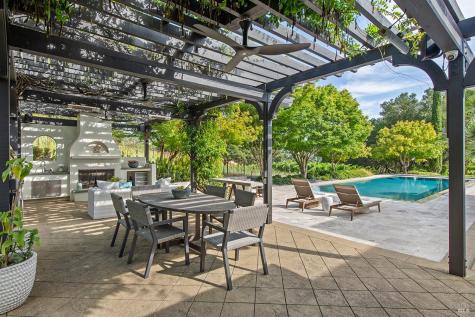 4395 Pine Flat Road Healdsburg CA 95448