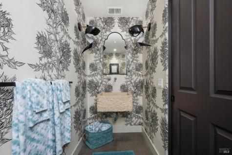 4395 Pine Flat Road Healdsburg CA 95448
