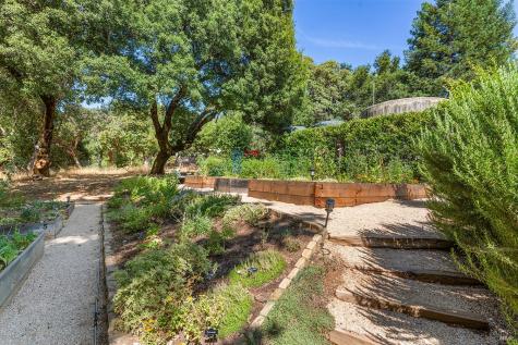 4395 Pine Flat Road Healdsburg CA 95448