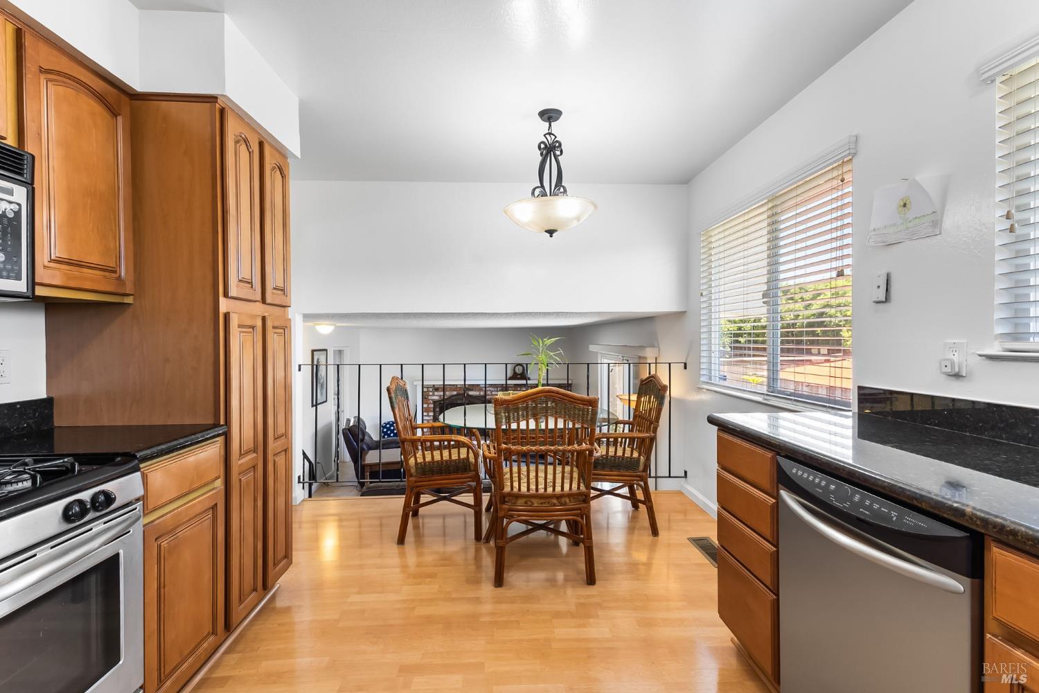 725 Park Lane Petaluma CA 94954
