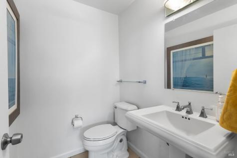 725 Park Lane Petaluma CA 94954