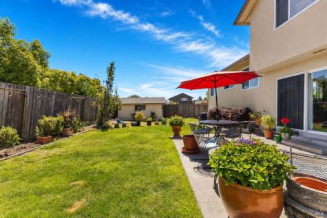 725 Park Lane Petaluma CA 94954