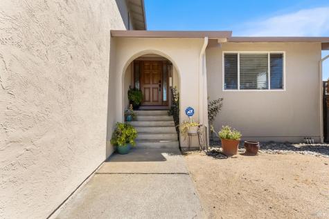725 Park Lane Petaluma CA 94954