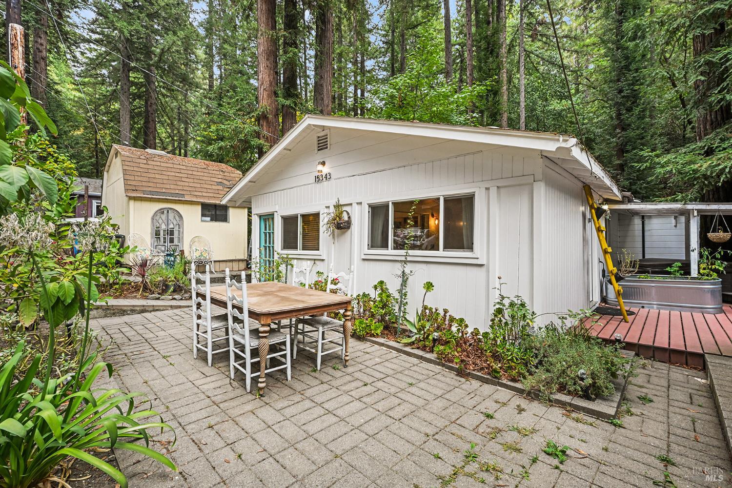 15343 Willow Road Guerneville CA 95446