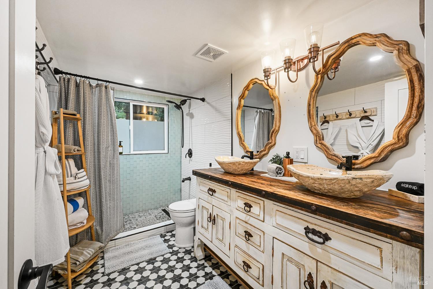15343 Willow Road Guerneville CA 95446