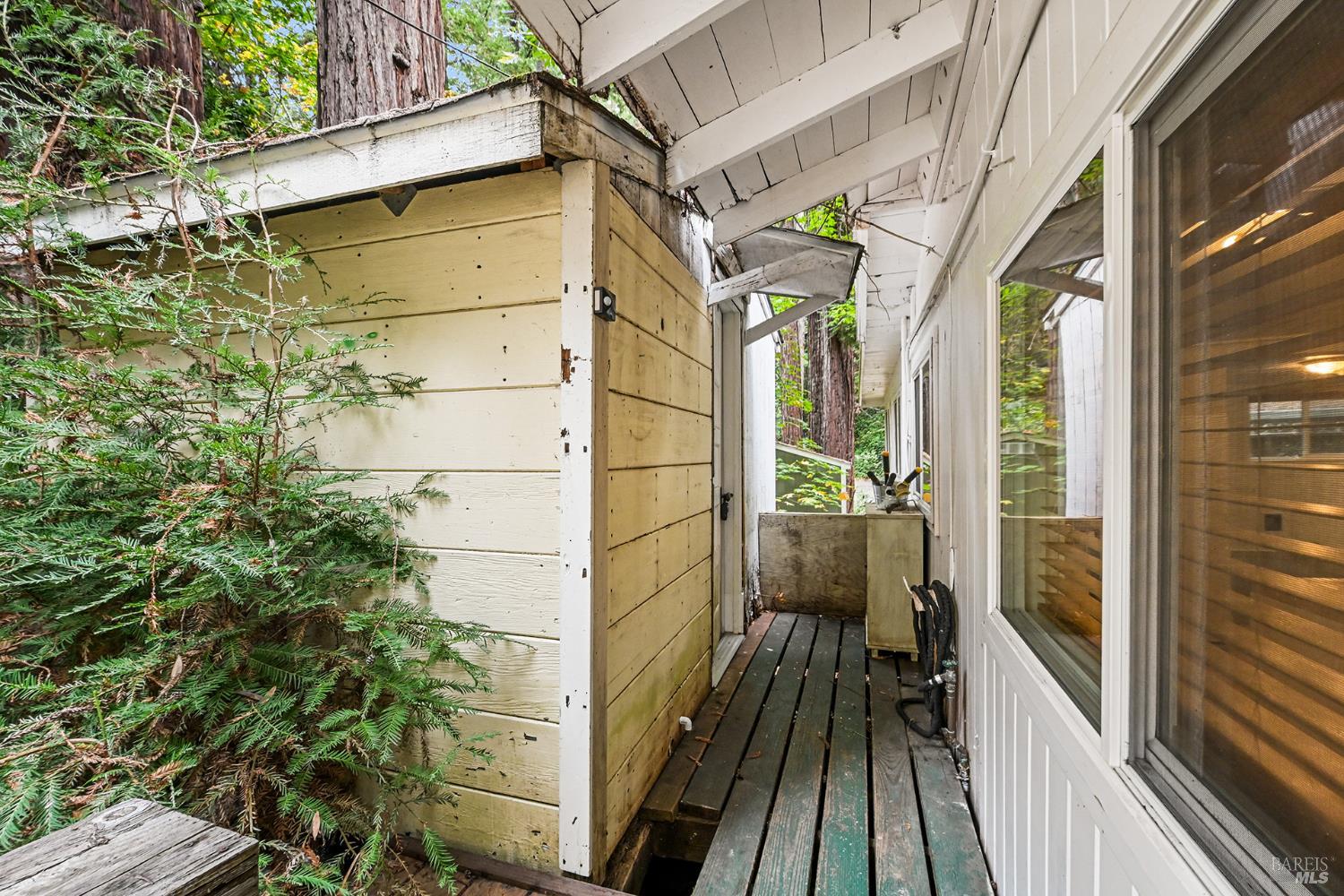 15343 Willow Road Guerneville CA 95446