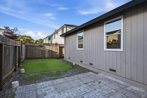 2358 Lapis Lane Santa Rosa CA 95404