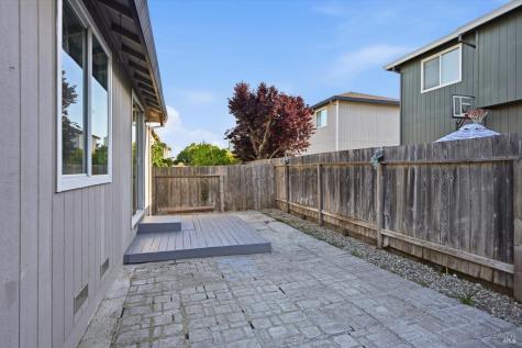 2358 Lapis Lane Santa Rosa CA 95404