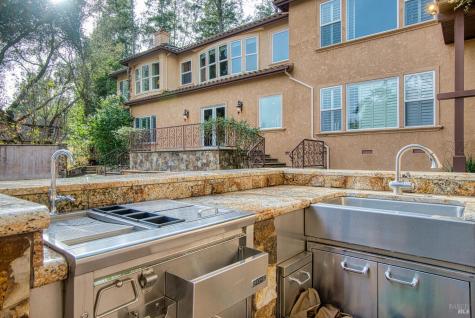 2703 Brush Creek Road Santa Rosa CA 95404