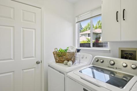 1746 Silverado Circle Petaluma CA 94954