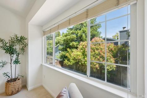 1746 Silverado Circle Petaluma CA 94954