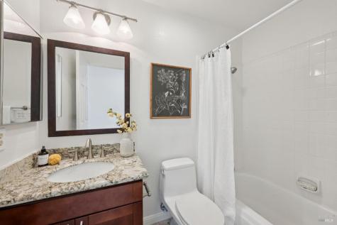 1746 Silverado Circle Petaluma CA 94954