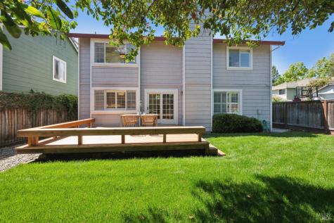 1746 Silverado Circle Petaluma CA 94954