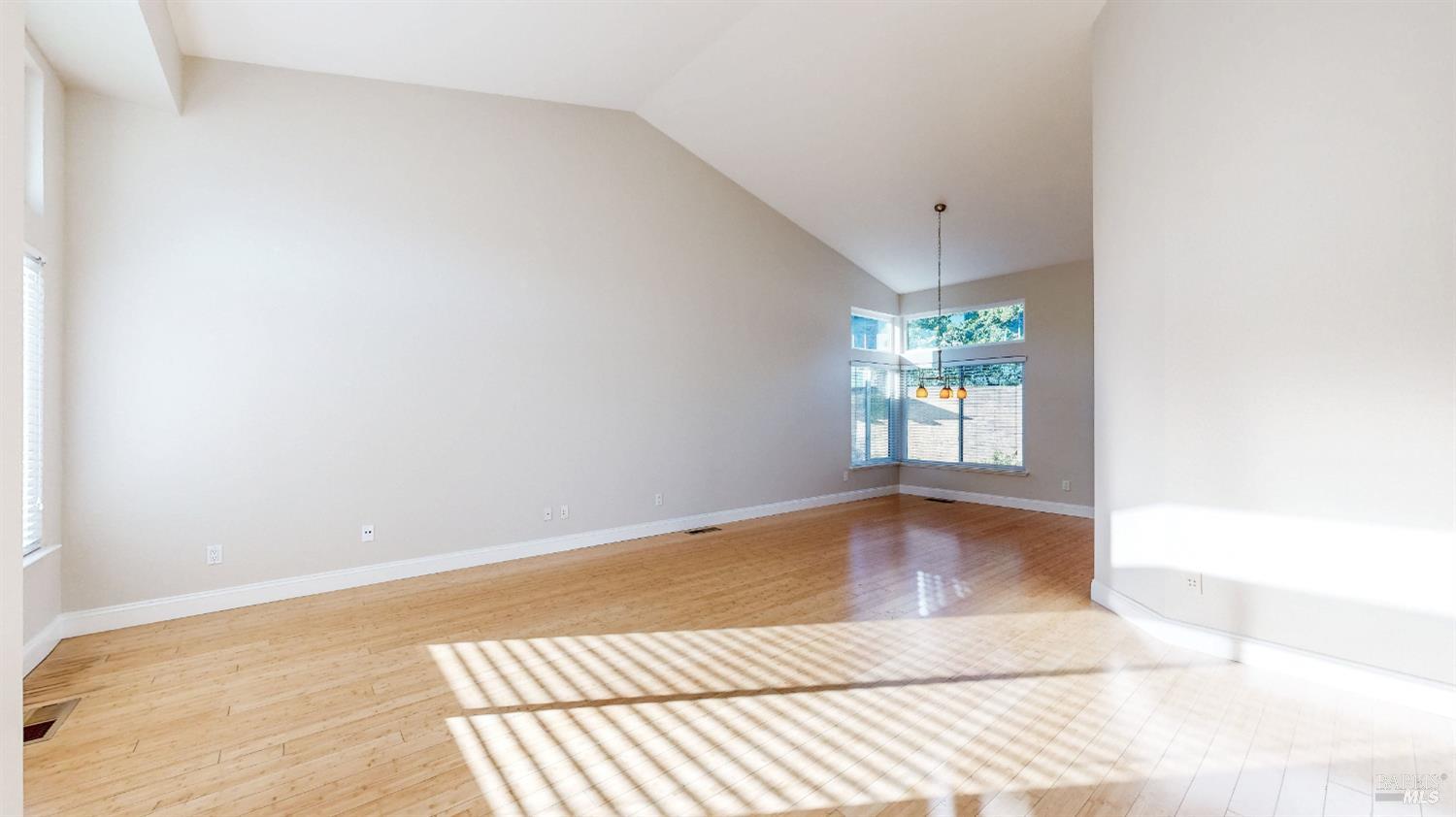 7305 Roxanne Lane Rohnert Park CA 94928