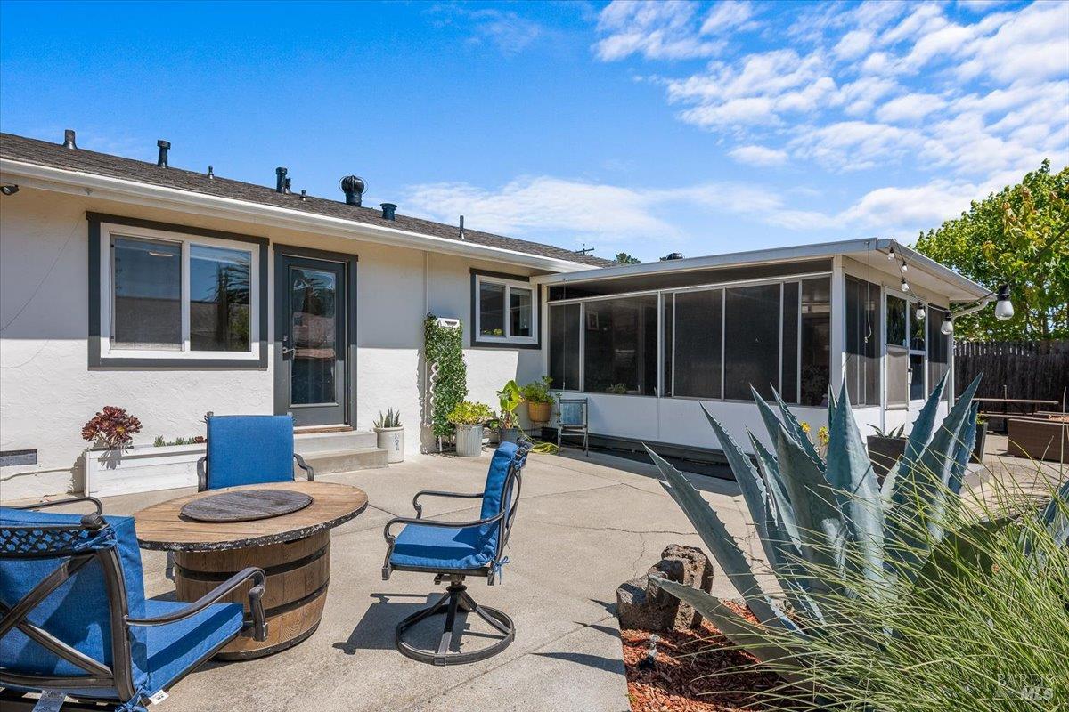 2901 Laurel Street Napa CA 94558