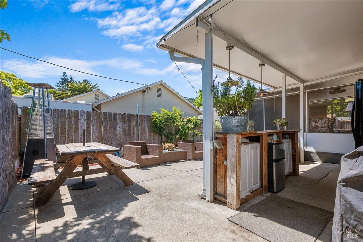 2901 Laurel Street Napa CA 94558