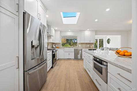 716 University Street Healdsburg CA 95448