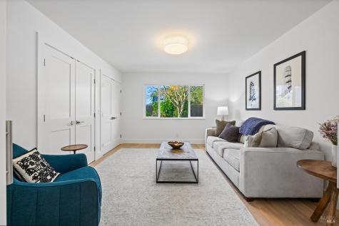 716 University Street Healdsburg CA 95448