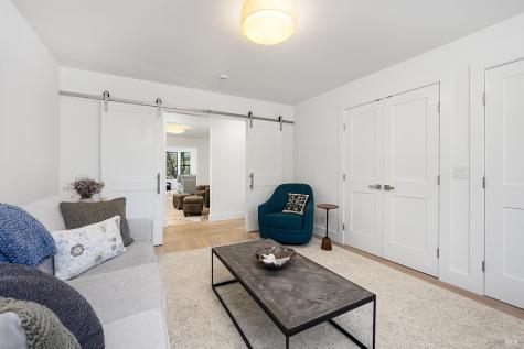 716 University Street Healdsburg CA 95448