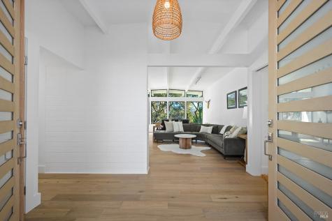 716 University Street Healdsburg CA 95448